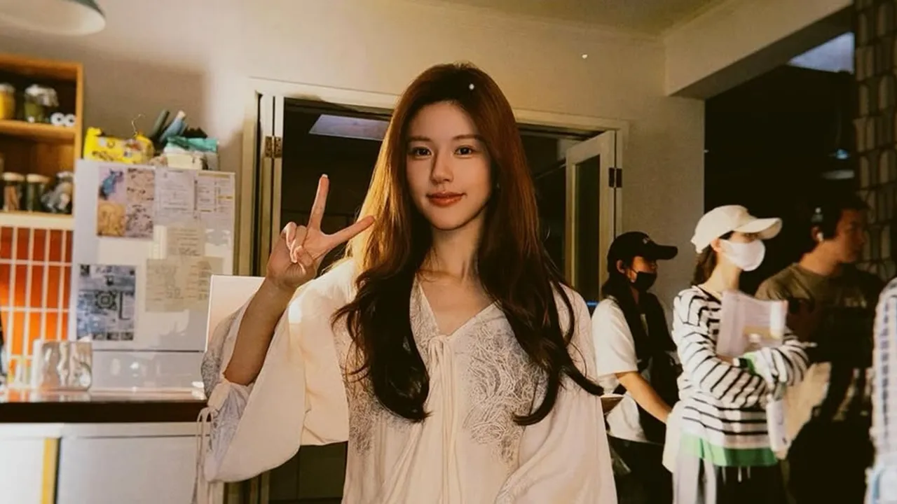 Profil Zhao Lusi 2026: Biodata Lengkap, Fakta Menarik, Daftar Drama