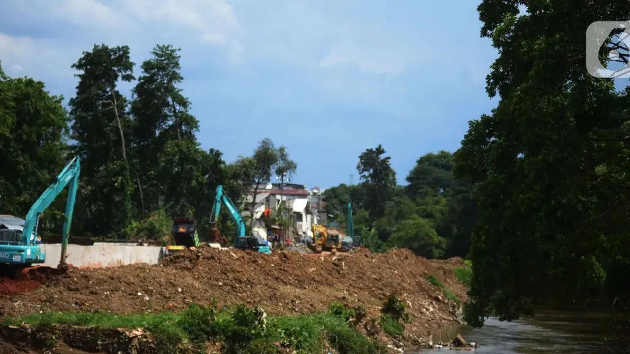 Proyek Normalisasi Sunga Ciliwung Ditargetkan Selesai Tahun 2026