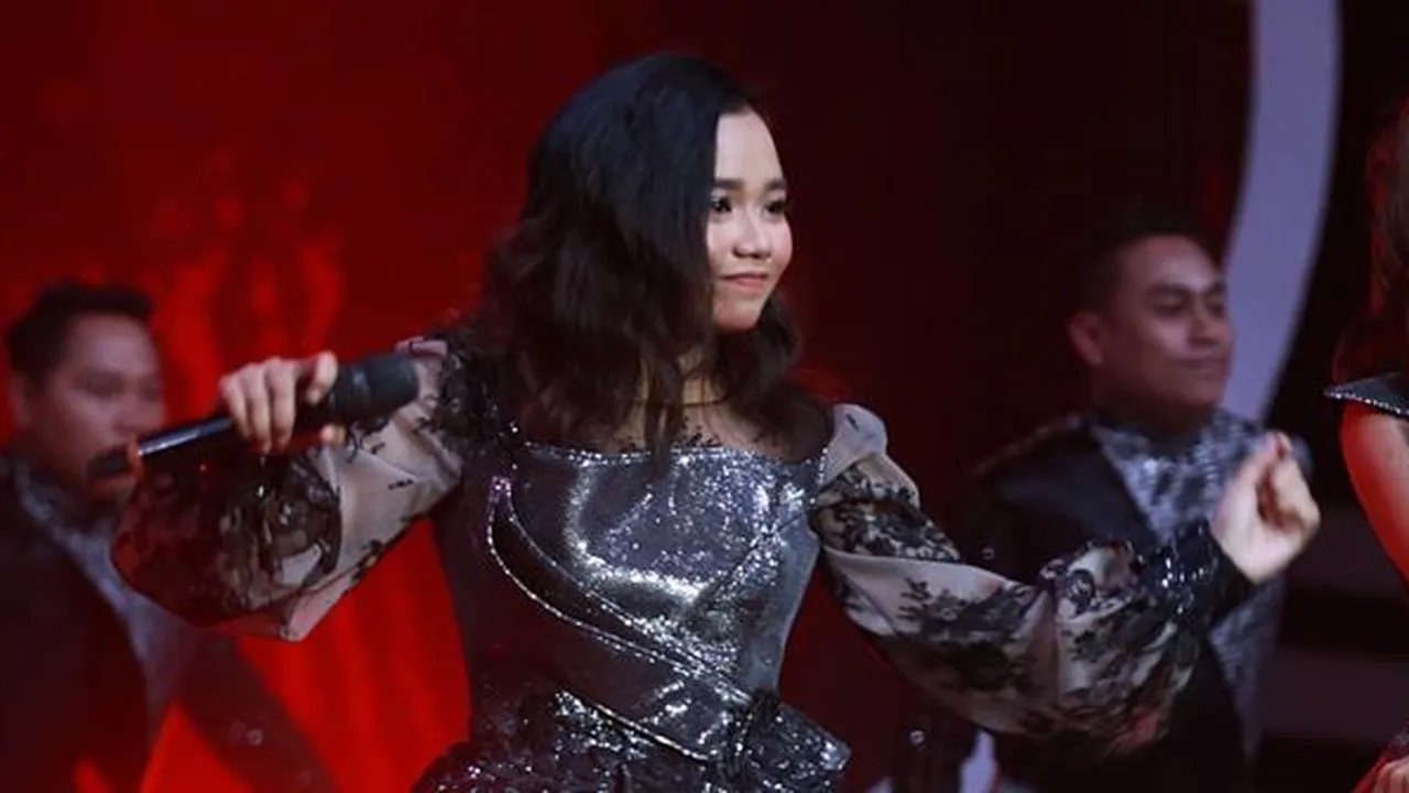 Pulang ke Maluku Sebagai Juara 3, Sheyla LIDA Nyanyikan Ini di Mini Konsernya