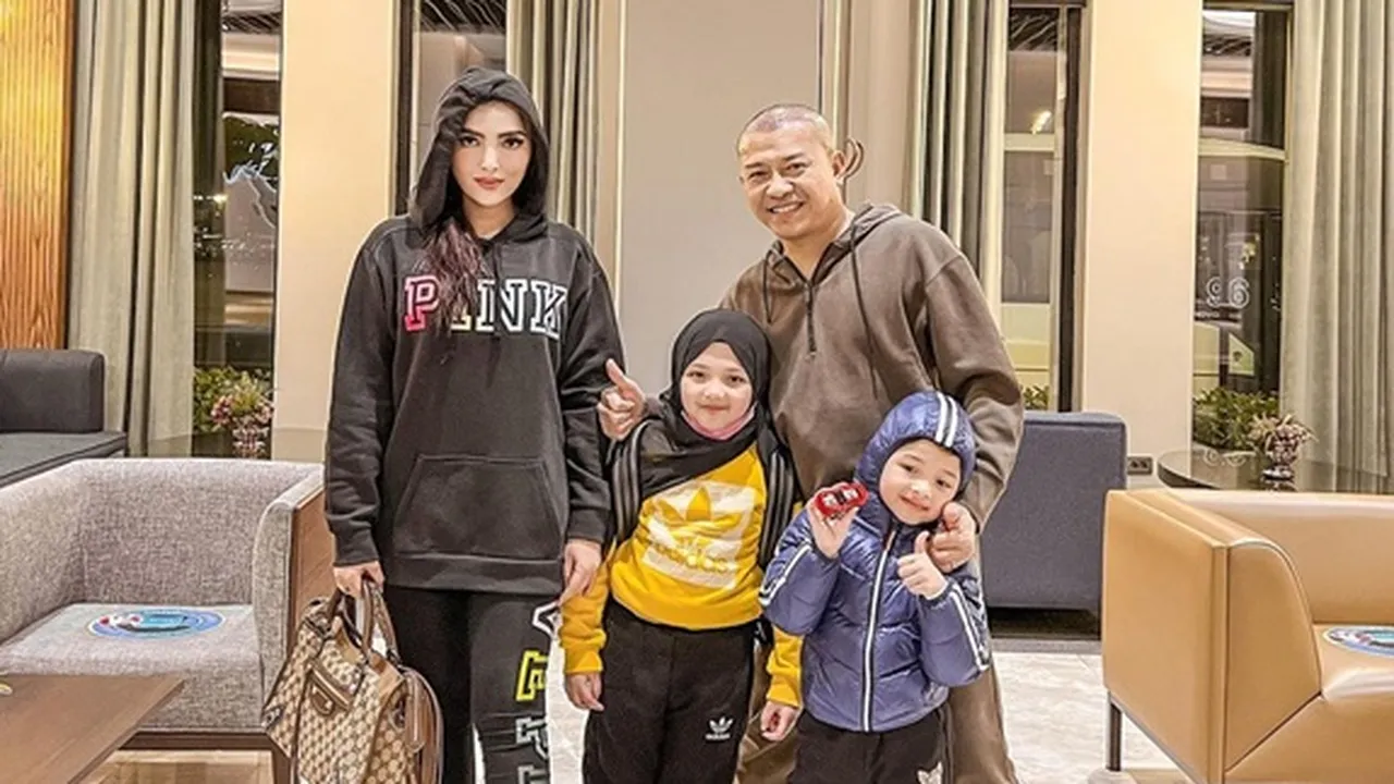 Pulang Liburan dari Turki, Ashanty Positif Covid-19 dan Langsung Isolasi di Rumah Sakit Pulang Liburan dari Turki, Ashanty Positif Covid-19 dan Langsung Isolasi di Rumah Sakit