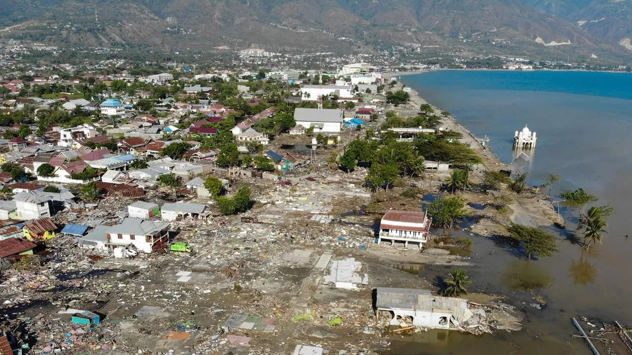 Pulihkan Daerah Terdampak Gempa & Tsunami Indonesia, Bank Dunia Kucurkan 15 Triliun
