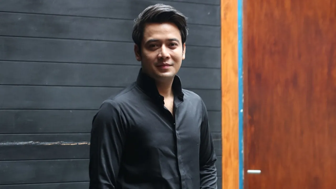 Punya Pacar 20 tahun Lebih Muda, Kriss Hatta: Walau Masih Kecil, Tapi Kayak Pacaran Sama Orang Dewasa