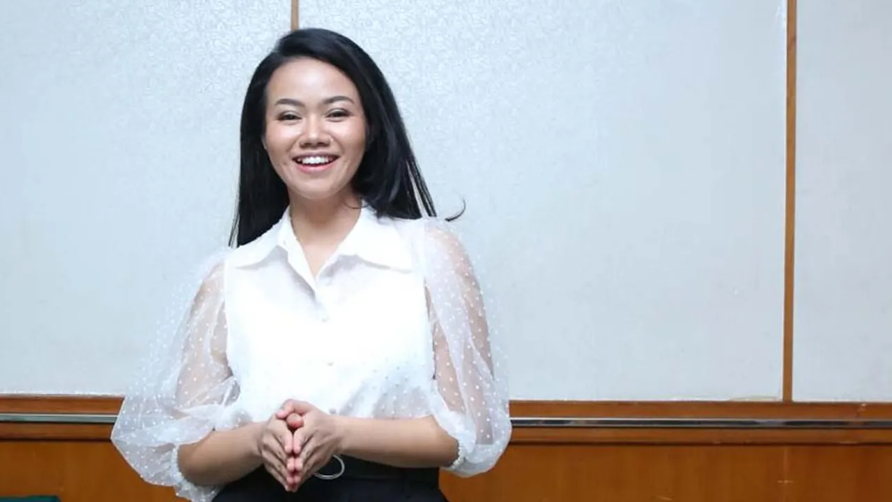 Punya Program Talkshow Sendiri, Yura Yunita: Ini Pengalaman Yang Seru