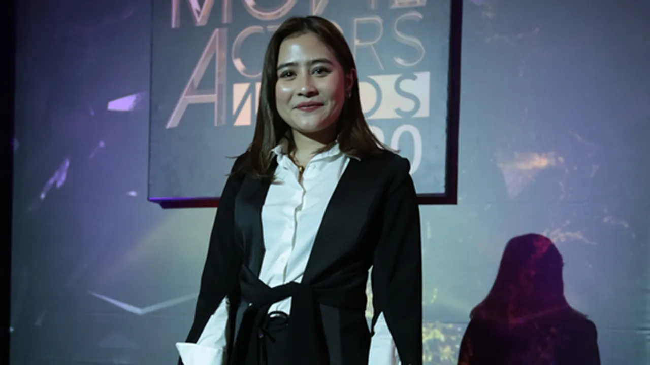Punya Tas Limited Edition, Prilly Latuconsina Bangga