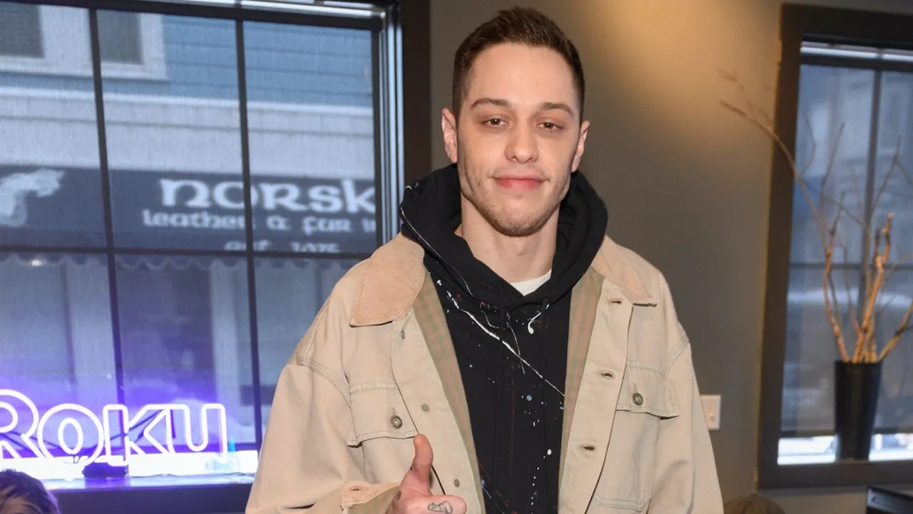 Putus Dari Ariana Grande, Pete Davidson Godain Kate Beckinsale