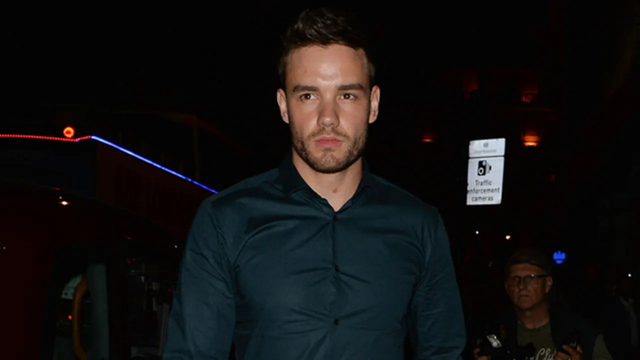 Putus dari Cheryl, Liam Payne Akhirnya Gandeng Mesra Pacar Baru