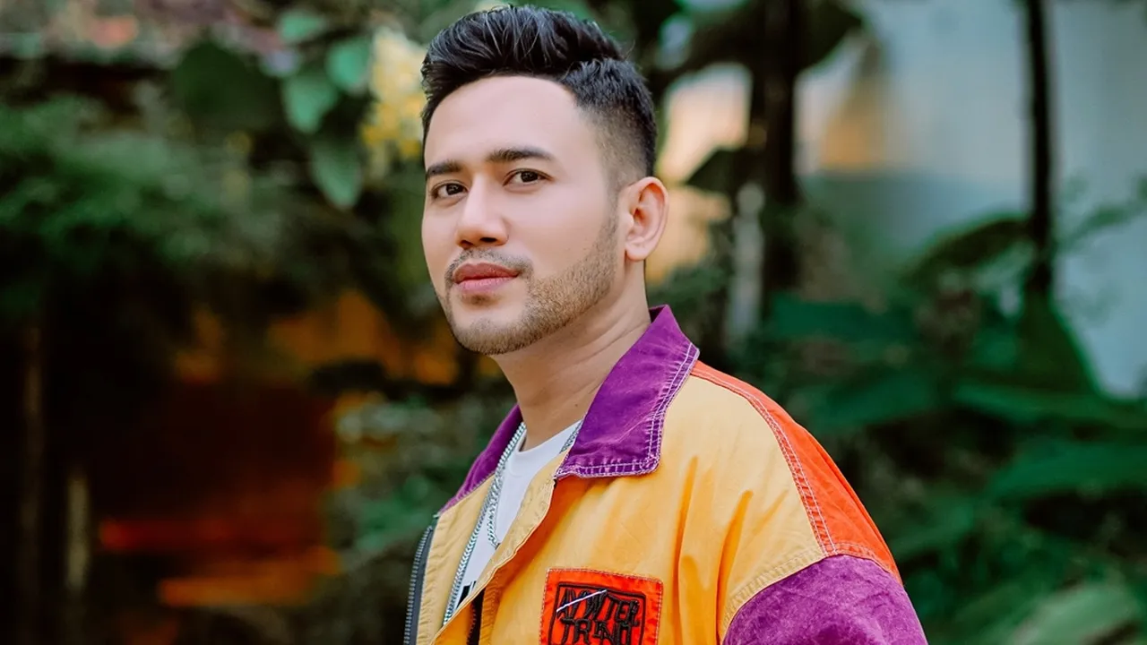 Qemil Zain Rilis Single 'Kecupan Sayang' dengan Aransemen Baru, Hits Lawas yang Dipopulerkan Lilis Karlina Qemil Zain Rilis Single 'Kecupan Sayang' dengan Aransemen Baru, Hits Lawas yang Dipopulerkan Lilis Karlina