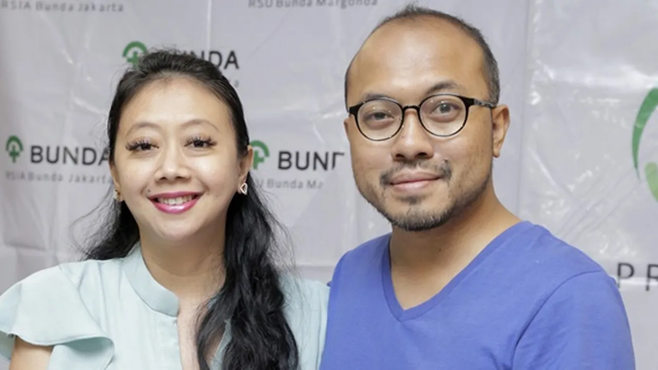 Quality Time Bareng Suami, Asri Welas Olahraga Sambil Kenang Masa SMA Quality Time Bareng Suami, Asri Welas Olahraga Sambil Kenang Masa SMA