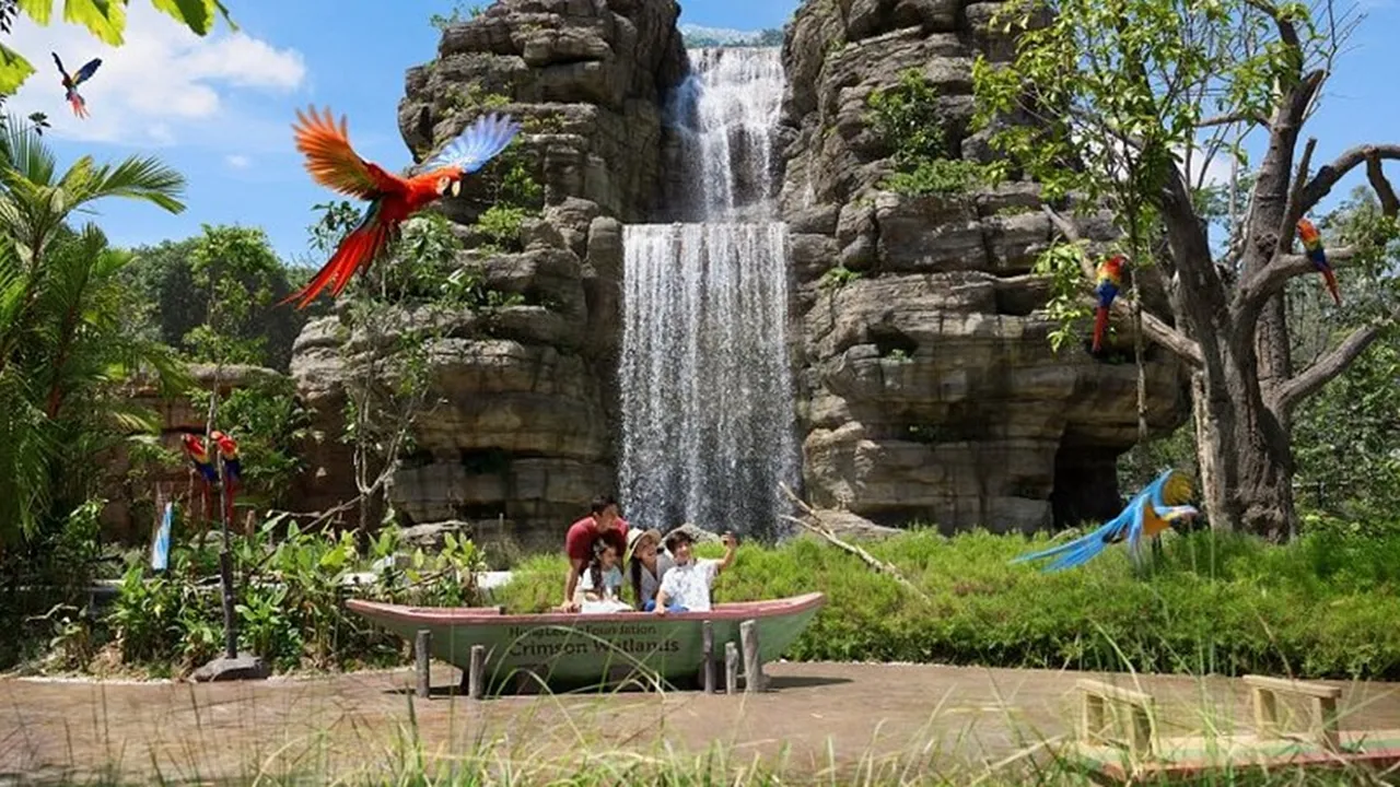 Quality Time Sekaligus Belajar Alam di Bird Paradise, Aviari Terbesar di Asia!