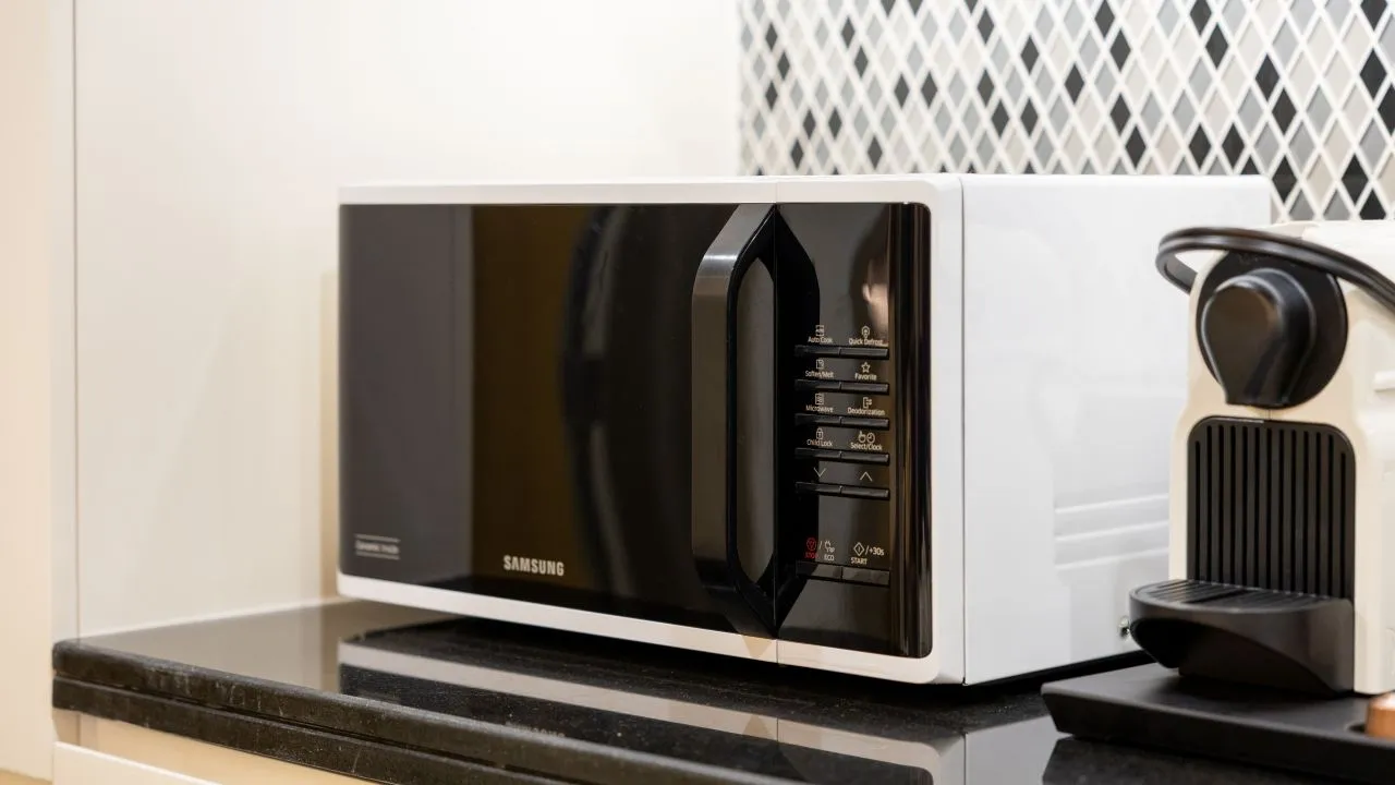 Radiasi pada Microwave: Pahami Cara Kerjanya, Ketahui Keamanannya