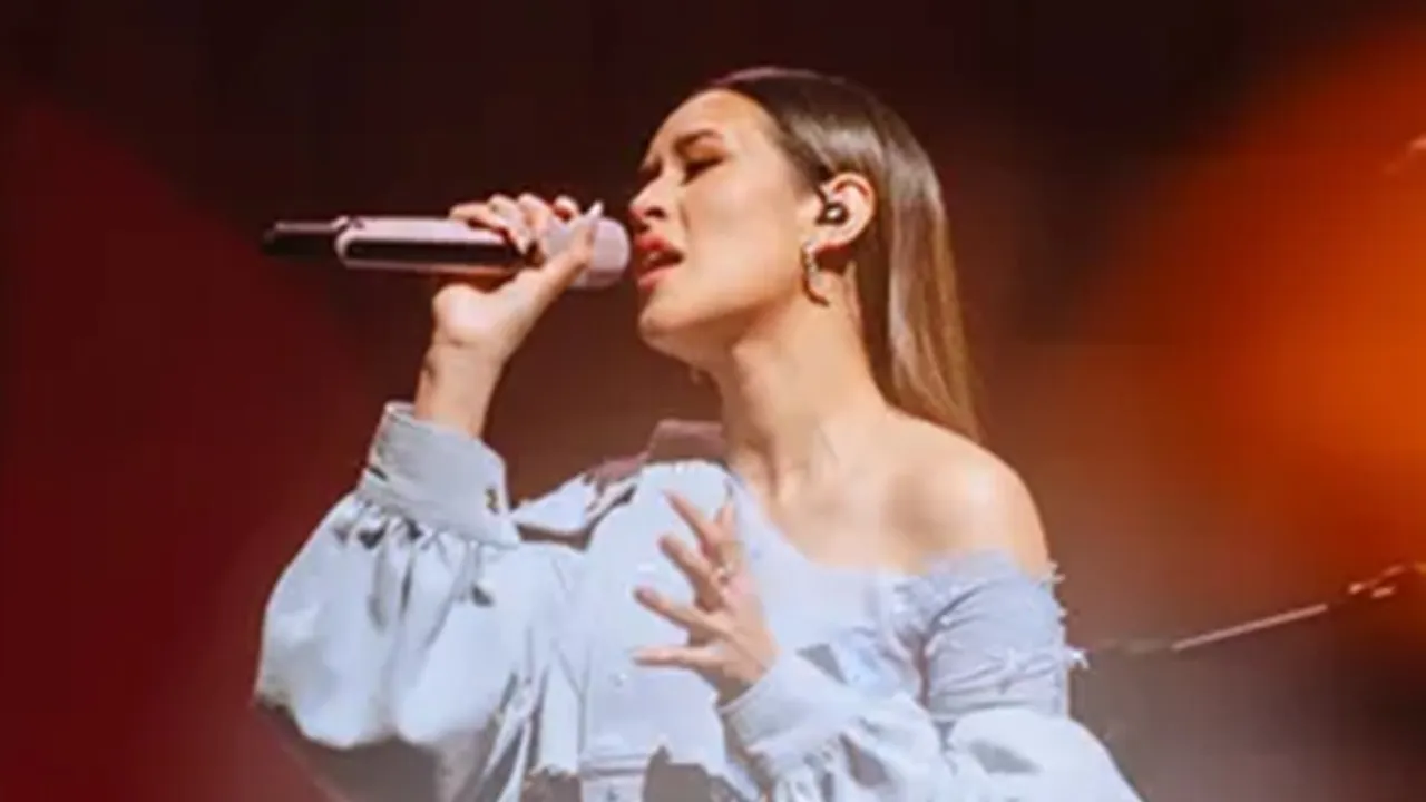 Raisa Siapkan 5 Kostum Berbeda untuk Konser LOVE & LET GO