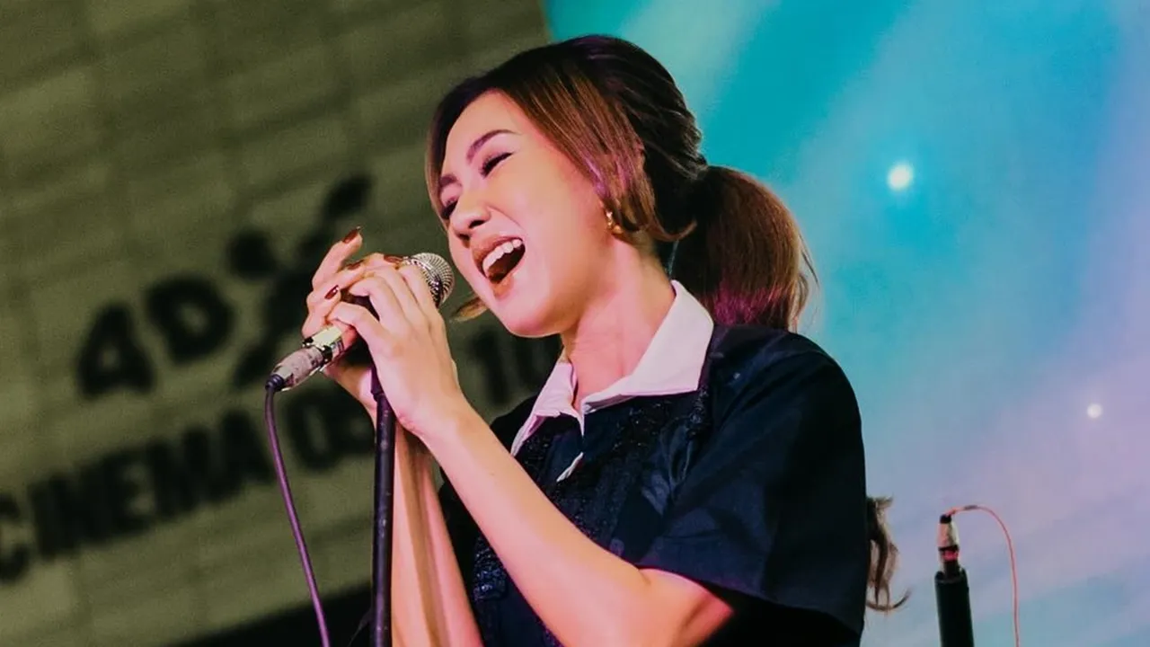 Raissa Ramadhani Merasa Jadi Diri Sendiri Saat Bedah Lagu di Studio