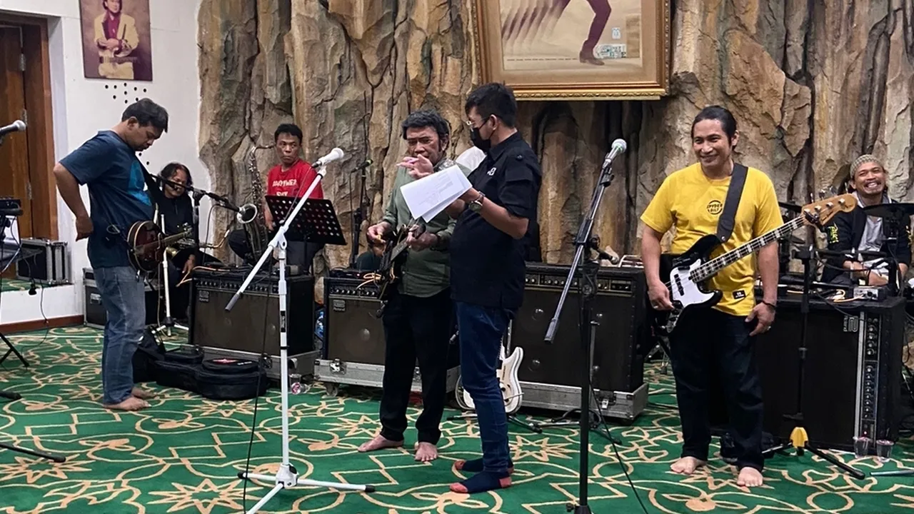 Raja Dangdut Rhoma Irama Mulai Berlatih Lagu K-POP Spesial Untuk HUT 28 Indosiar