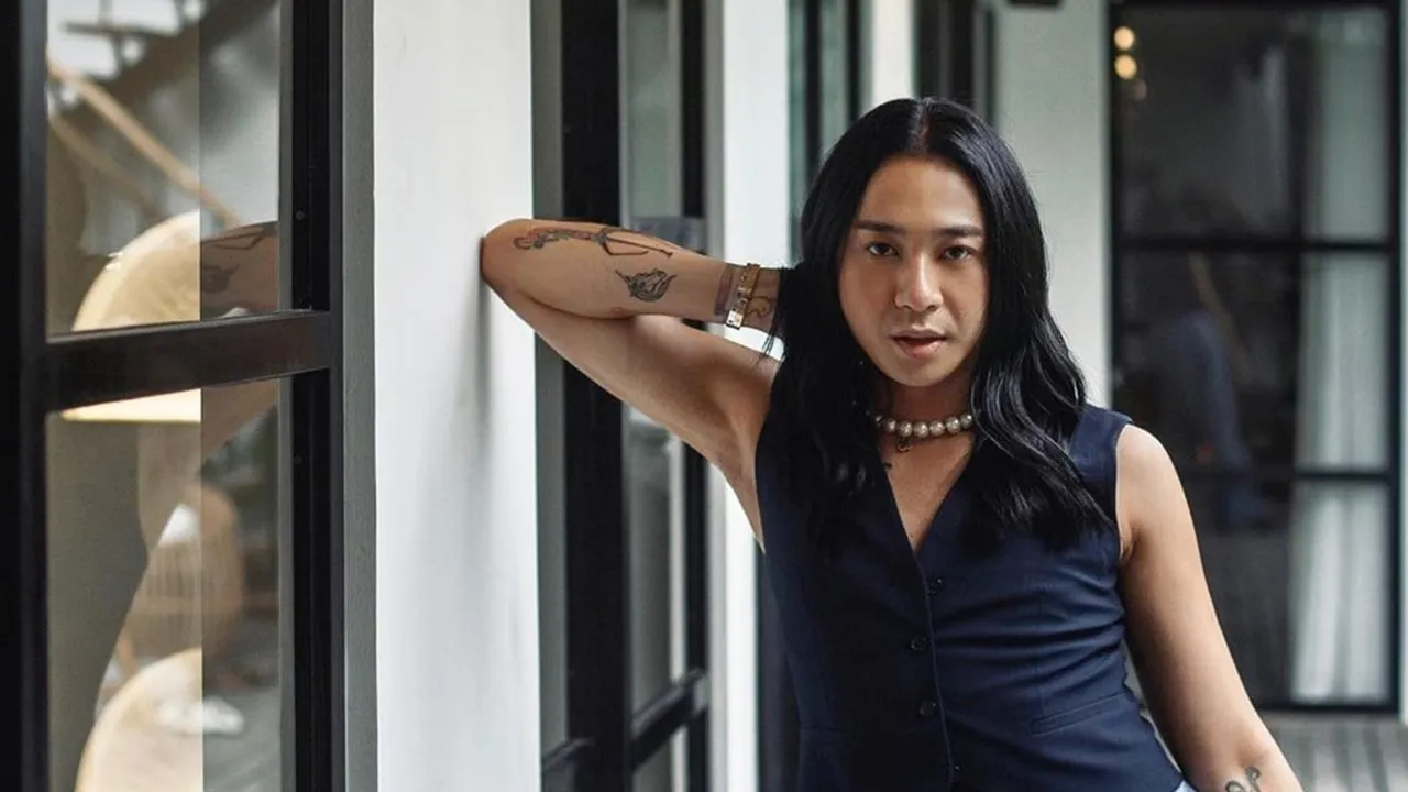 Rambut Panjang Tetap Sehat, Influencer Jovi Adhiguna Beberkan Rahasianya Rambut Panjang Tetap Sehat, Influencer Jovi Adhiguna Beberkan Rahasianya