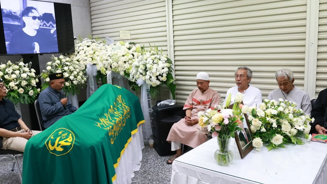 Ray Sahetapy Akan Disalatkan di Masjid Istiqlal, Tempatnya Menjadi Mualaf