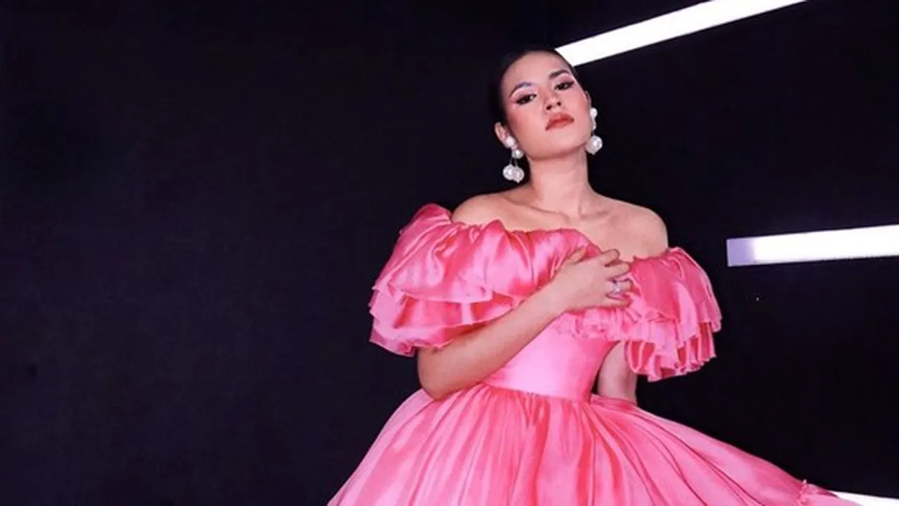 Rayakan HUT RI ke-75 Secara Virtual, Raisa: Rasa Cinta Tanah Air Tuh Makin Kerasa Rayakan HUT RI ke-75 Secara Virtual, Raisa: Rasa Cinta Tanah Air Tuh Makin Kerasa