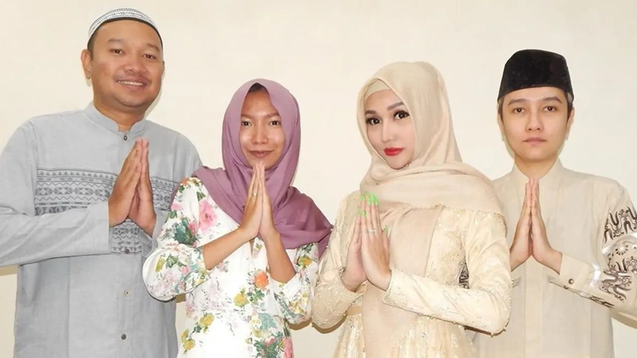Rayakan Lebaran, Lucinta Luna Bawa Calon Suami Bertemu Keluarga Besar
