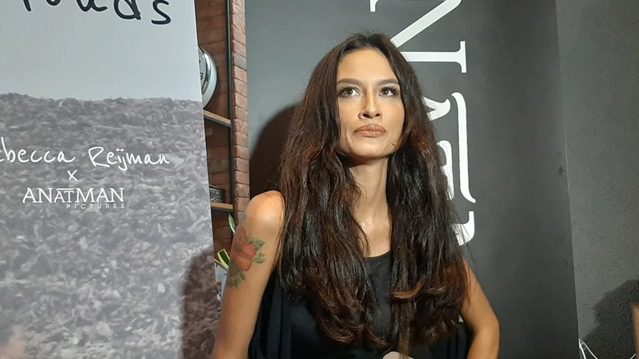 Rebecca Reijaman Akui Salah Terima Mobil Hadiah dari Wawan