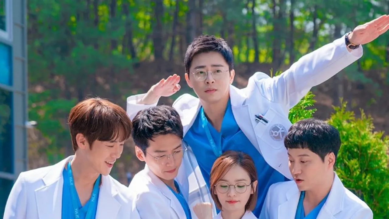 Rekomendasi Drama Korea Tentang Dedikasi Perawat di Garda Terdepan yang Wajib Kamu Tonton