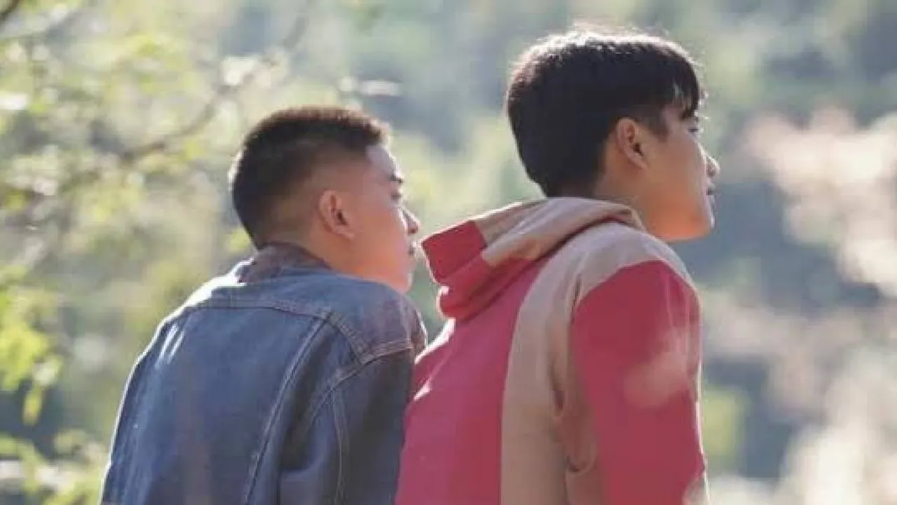 10 Rekomendasi Film BL Bromance Paling Romantis, Bikin Jantung Berdegup Kencang