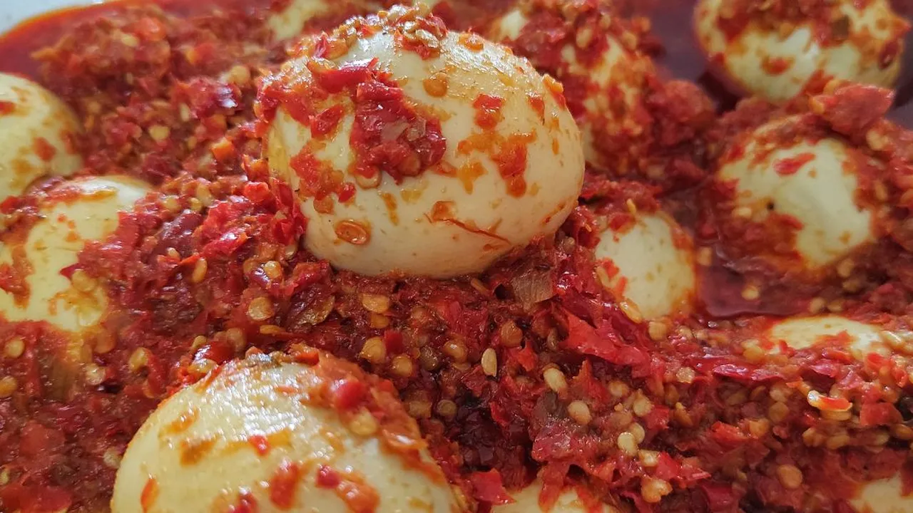 Resep Telur Balado, Sensasi Pedas yang Menggoda Selera!