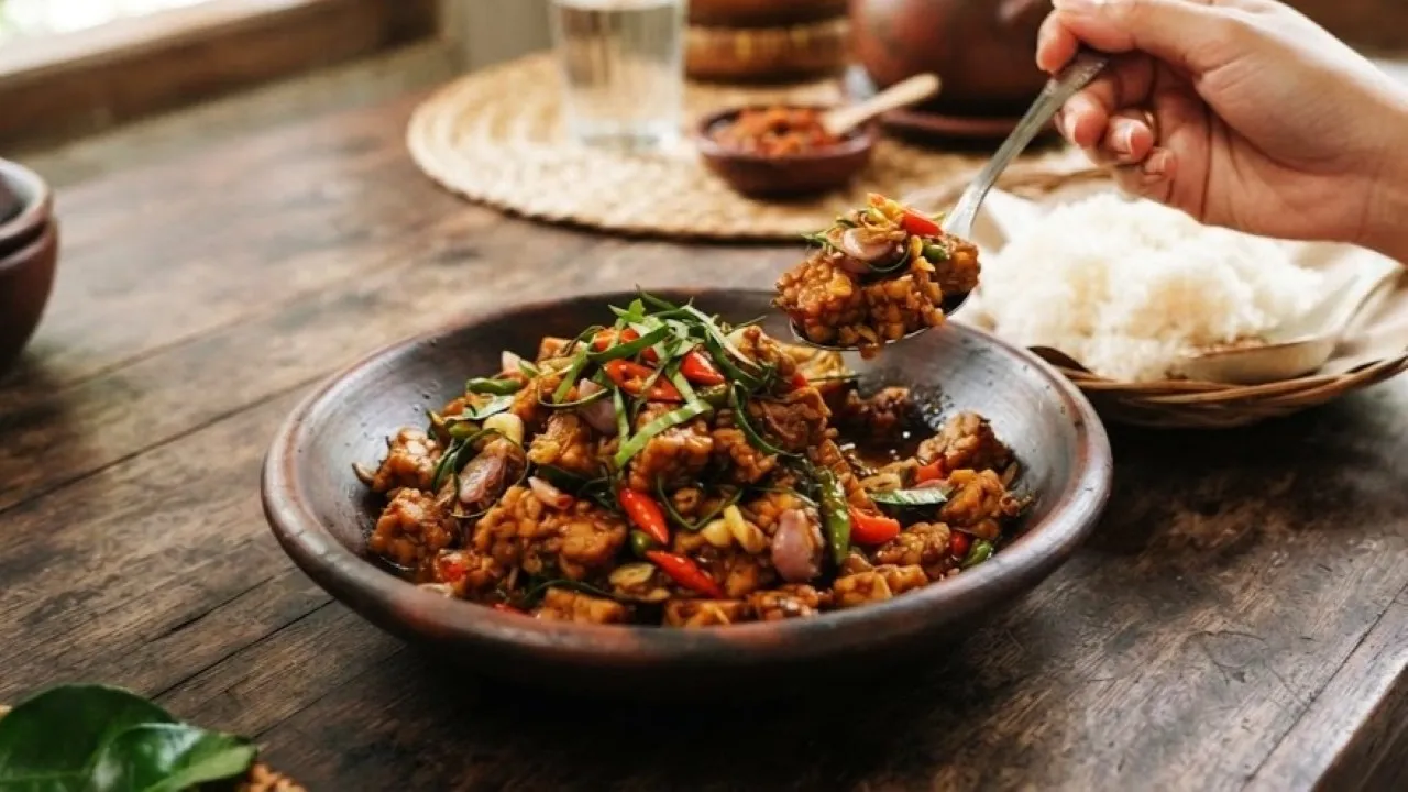 Resep Tempe Oseng Daun Jeruk yang Harum, Lauk Ekonomis Tinggi Protein Nabati