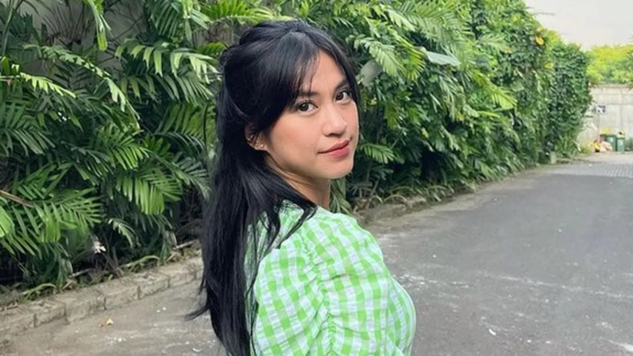Resmi Cerai dari Kenang Mirdad, Tyna Kanna Dapat Hak Asuh Anak Resmi Cerai dari Kenang Mirdad, Tyna Kanna Dapat Hak Asuh Anak
