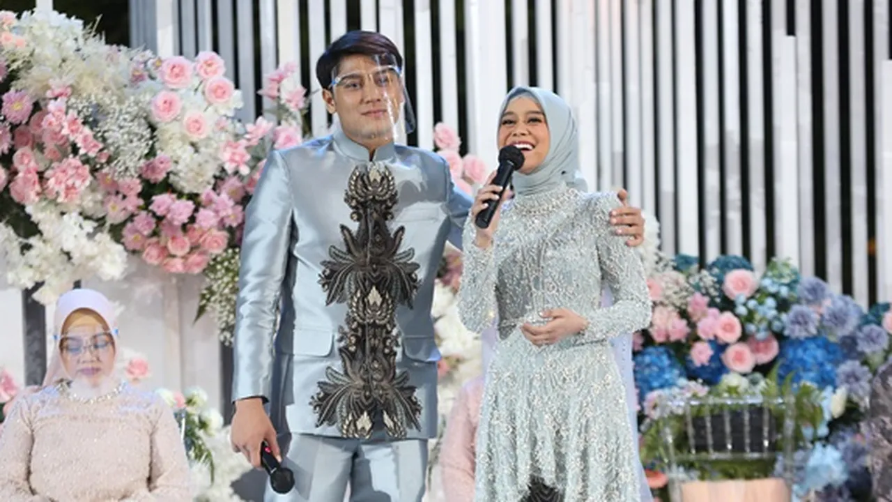 Resmi Dilamar, Ini Alasan Lesti Mantap Pilih Rizky Billar Sebagai Calon Suami