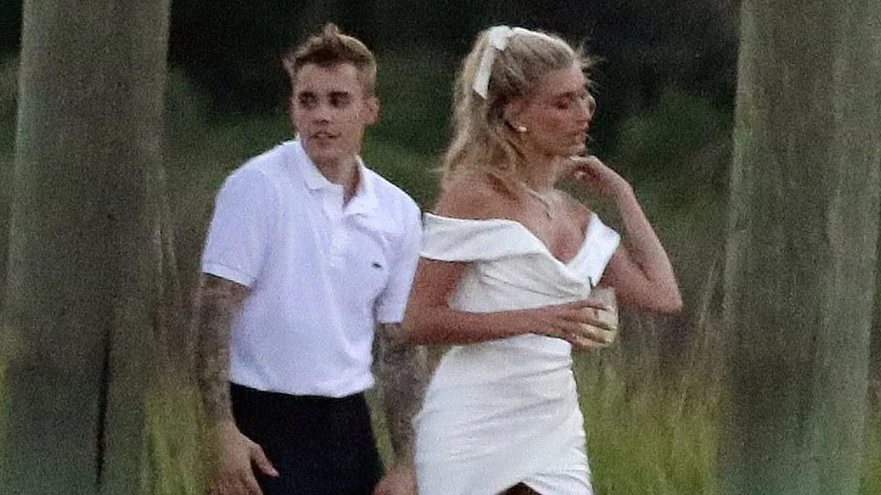 Resmi Menikah, Justin Bieber & Hailey Baldwin Pilih Daniel Caesar Jadi Wedding Singer