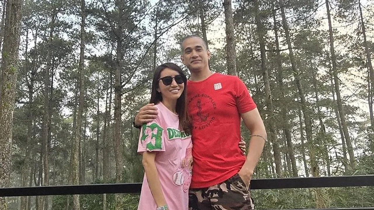 Resmi Pacaran, Angeline Valesques dan Okan Cornelius Berbalas Pesan Mesra di Instagram