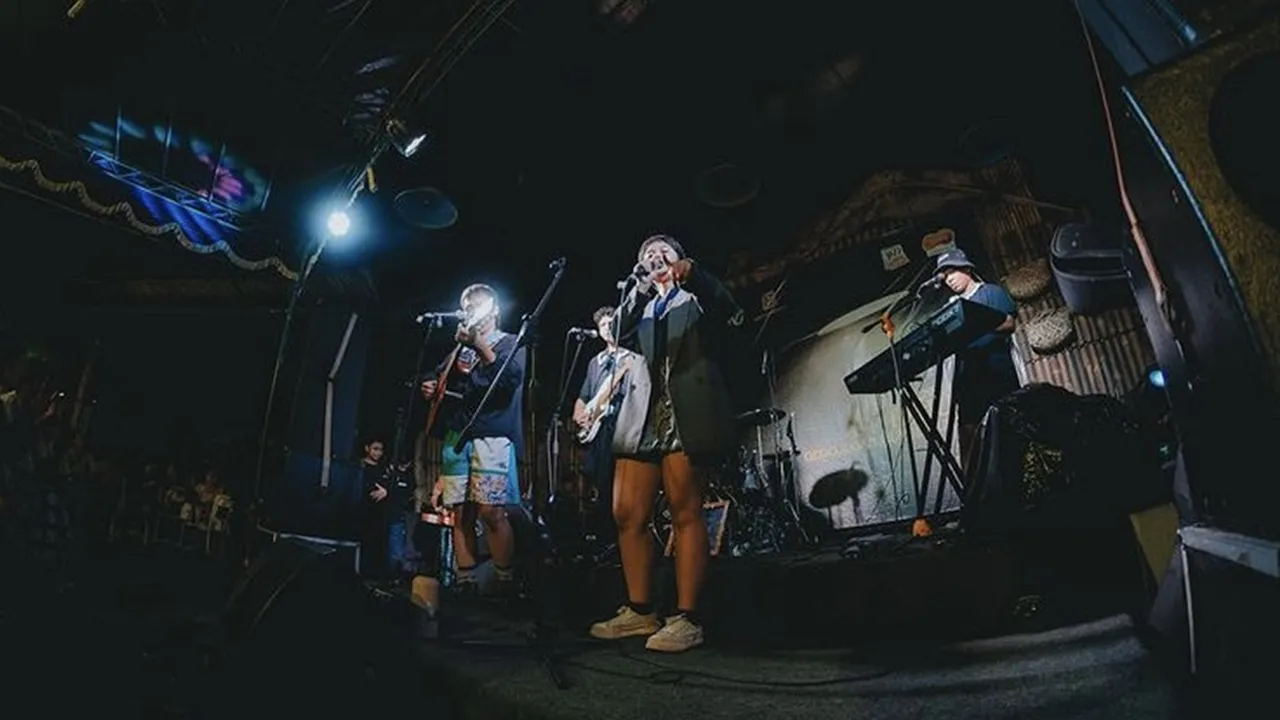 Respect, Raim Laode Rutin Beri Support untuk Duo Asal Jogja More on Mumbles