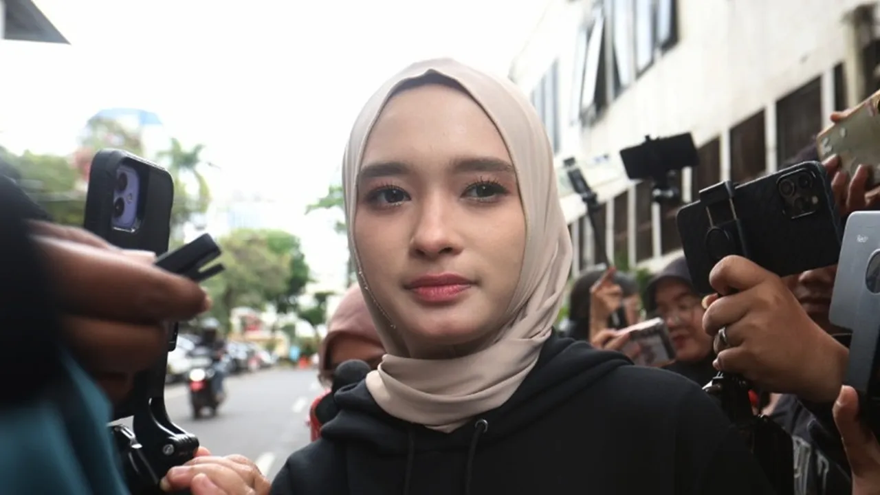 Restorative Justice Ditolak Wardatina Mawa, Inara Rusli Terancam Jadi Tersangka Restorative Justice Ditolak Wardatina Mawa, Inara Rusli Terancam Jadi Tersangka