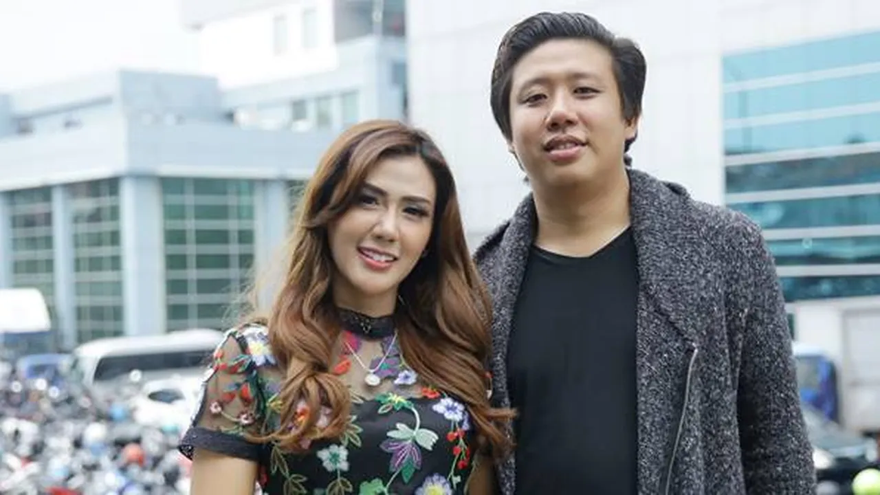 Rey Utami Depresi Ditahan, Berat Badan Turun Sampai 3 kg Rey Utami Depresi Ditahan, Berat Badan Turun Sampai 3 kg