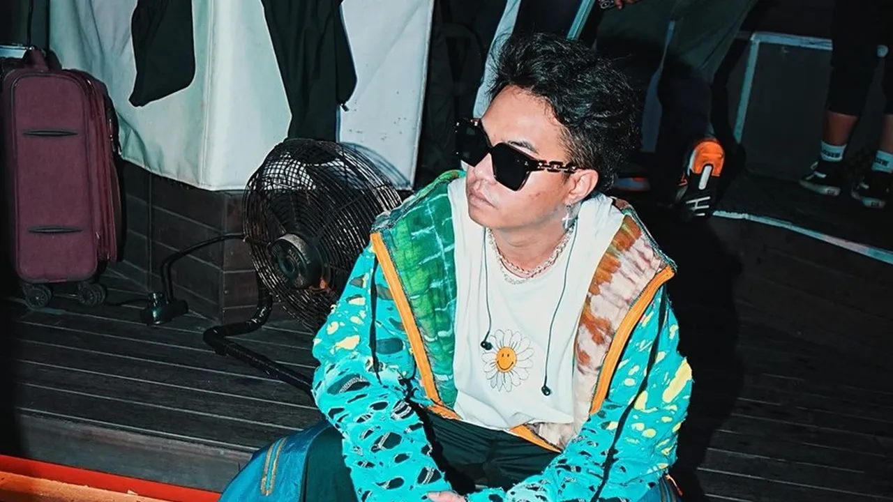Reza Arap Bakal Hadirkan Bukti Surat di Sidang Perceraian dengan Wendy Walters Reza Arap Bakal Hadirkan Bukti Surat di Sidang Perceraian dengan Wendy Walters