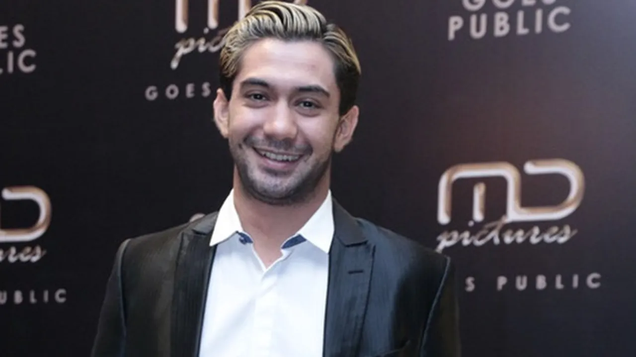 Reza Rahadian Jadi Dosen, Langsung Kasih Tugas dan Ada Mahasiswa Penyusup