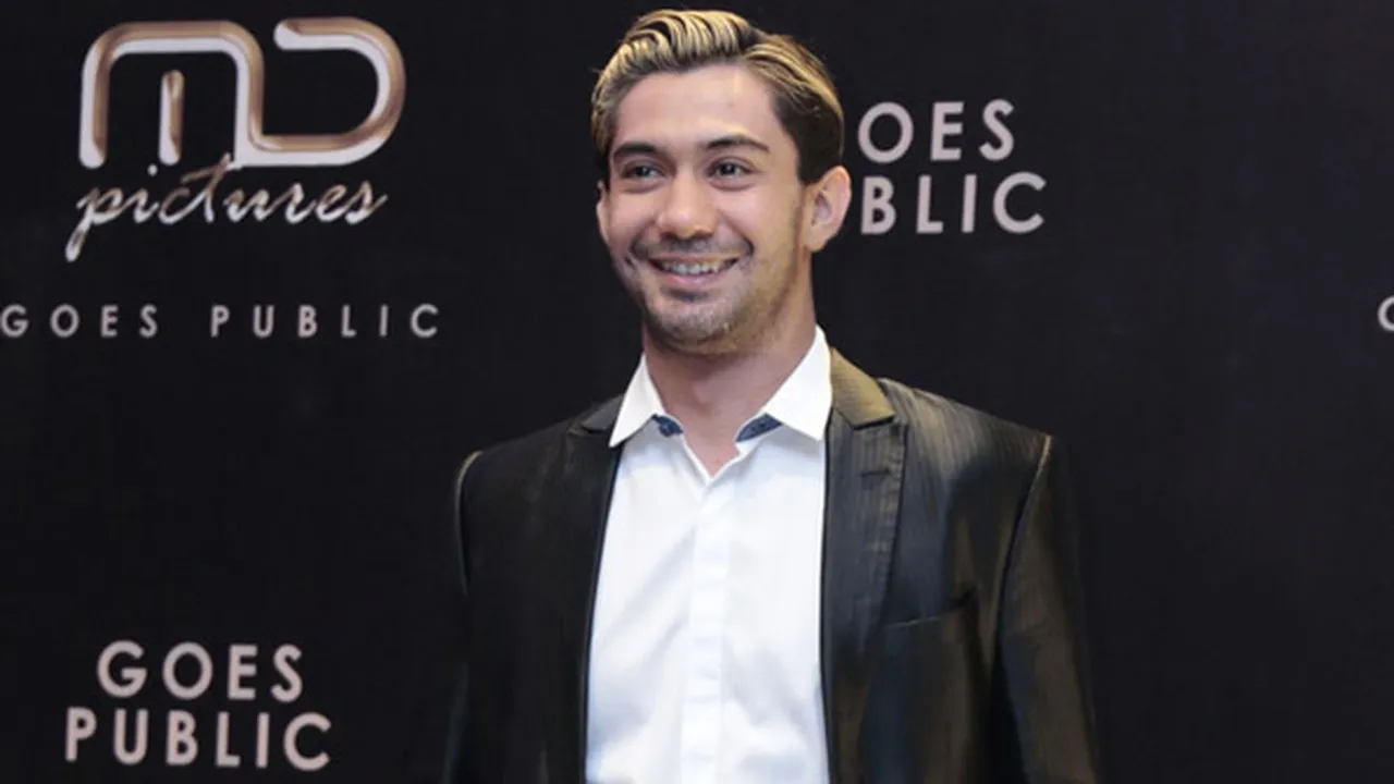 Reza Rahadian Mendadak Jadi Dosen di UI, Mahasiswa Pada Heboh!
