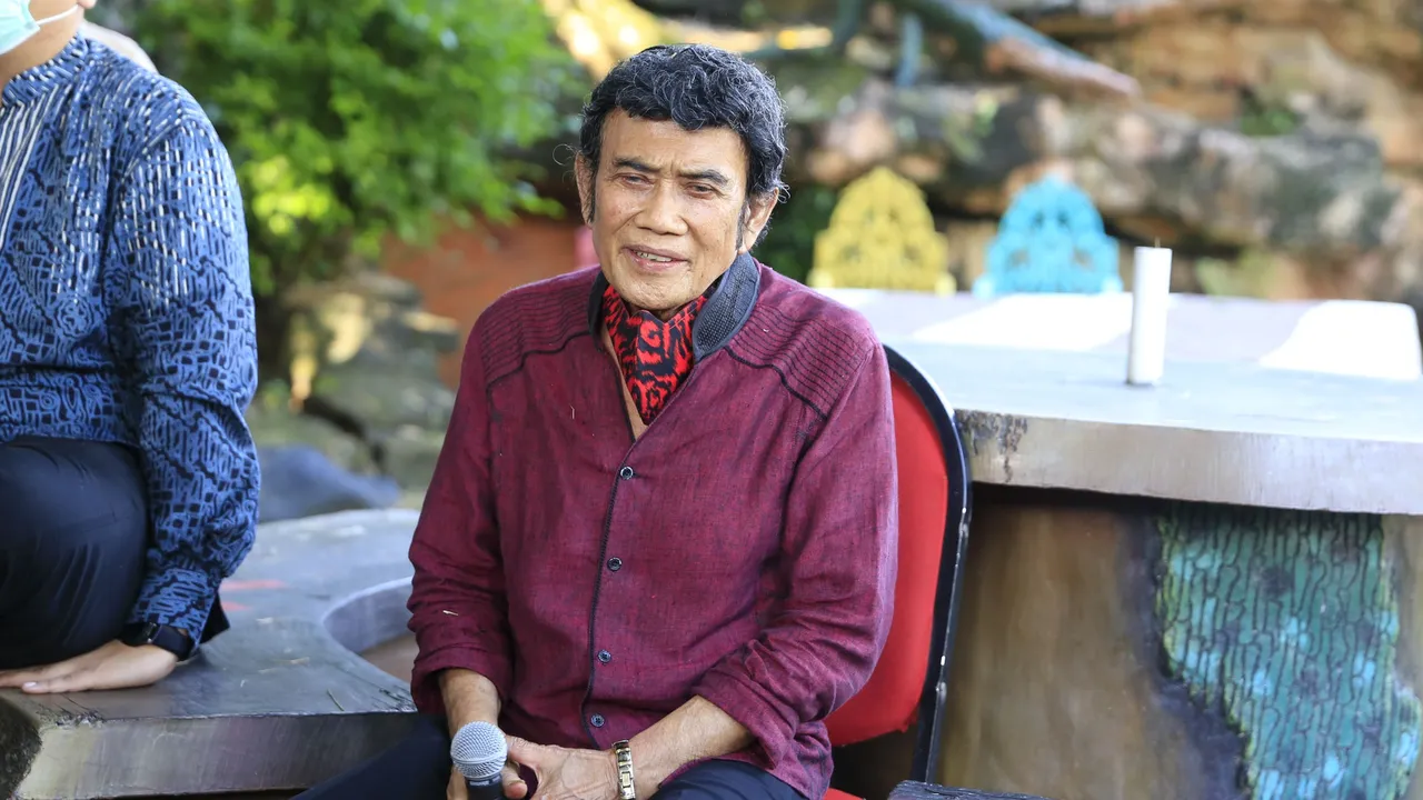 Rhoma Irama Ingin Berikan Kenang-kenangan Apabila Nanti Dirinya Pensiun Sebagai Seniman Rhoma Irama Ingin Berikan Kenang-kenangan Apabila Nanti Dirinya Pensiun Sebagai Seniman