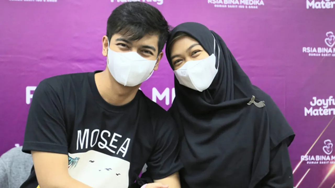 Ria Ricis Jadi Mama Muda, Teuku Ryan Ingin Istrinya Tetap Gaul dan Periang