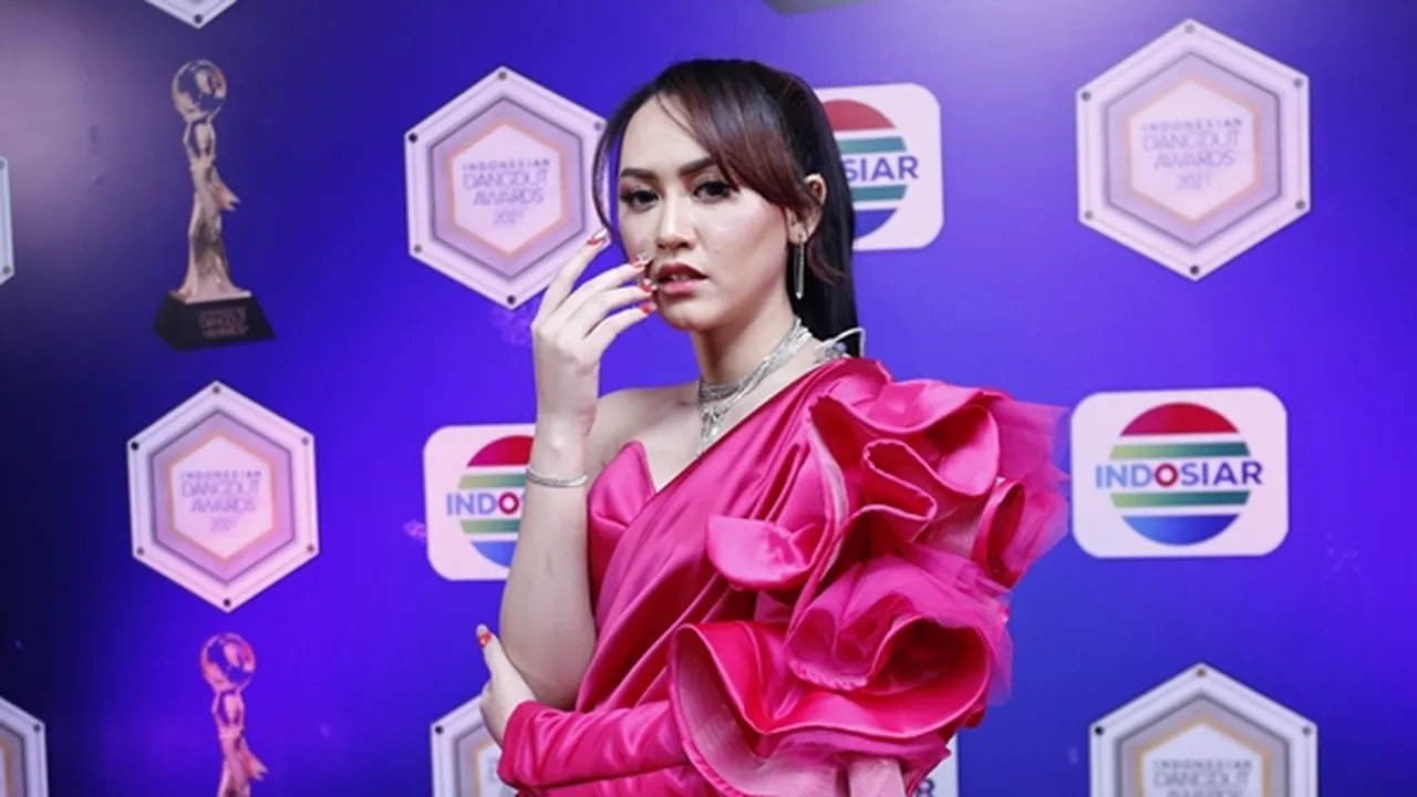 Rilis Album 'Bikin Happy', Happy Asmara Ceritakan Lika-Liku Perjalanan Cintanya