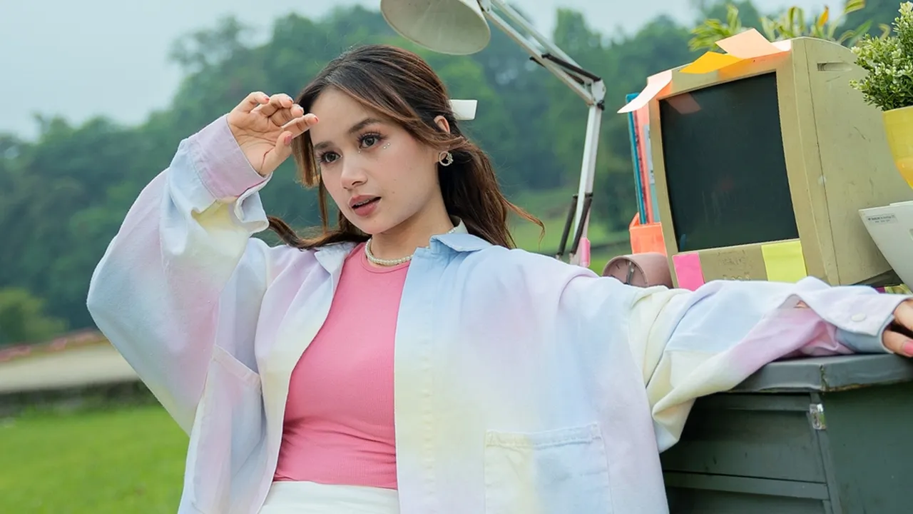 Rilis 'Ambisius', Chintya Gabriella Ingatkan untuk Lebih Menyayangi Diri Sendiri