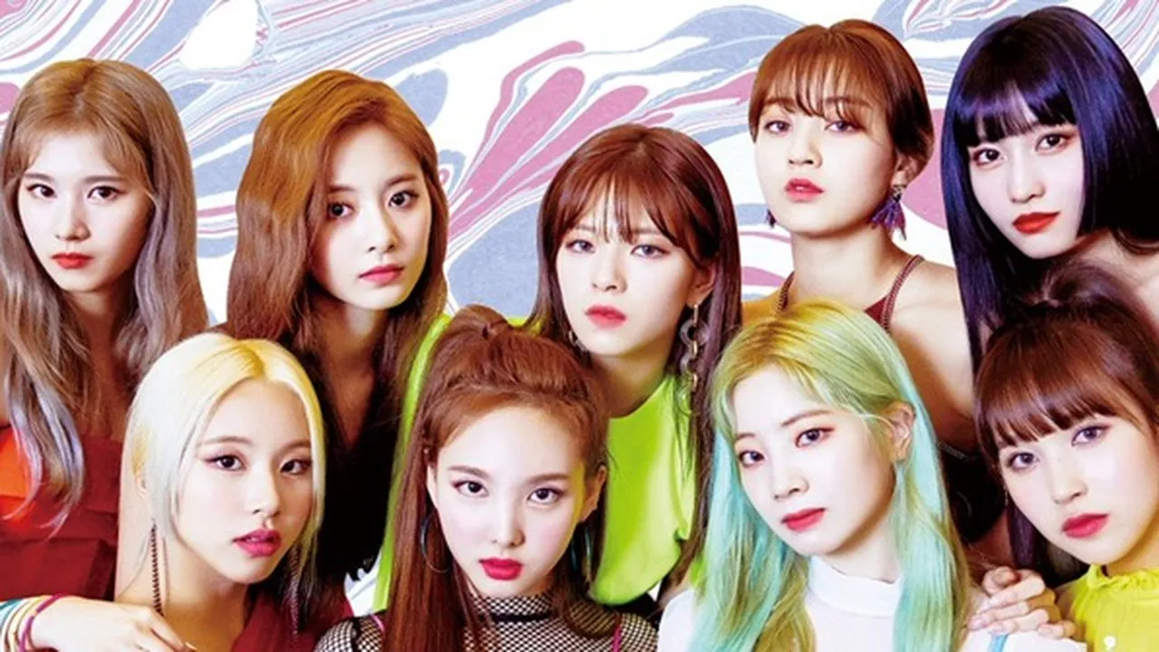 Rilis Foto Teaser, TWICE Ungkap Tanggal Comeback Mini Album 'Fancy You' Rilis Foto Teaser, TWICE Ungkap Tanggal Comeback Mini Album 'Fancy You'