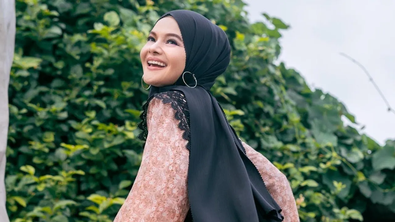 Rilis 'Hawa Surga', Terry Dedikasikan Karyanya untuk Sang Guru
