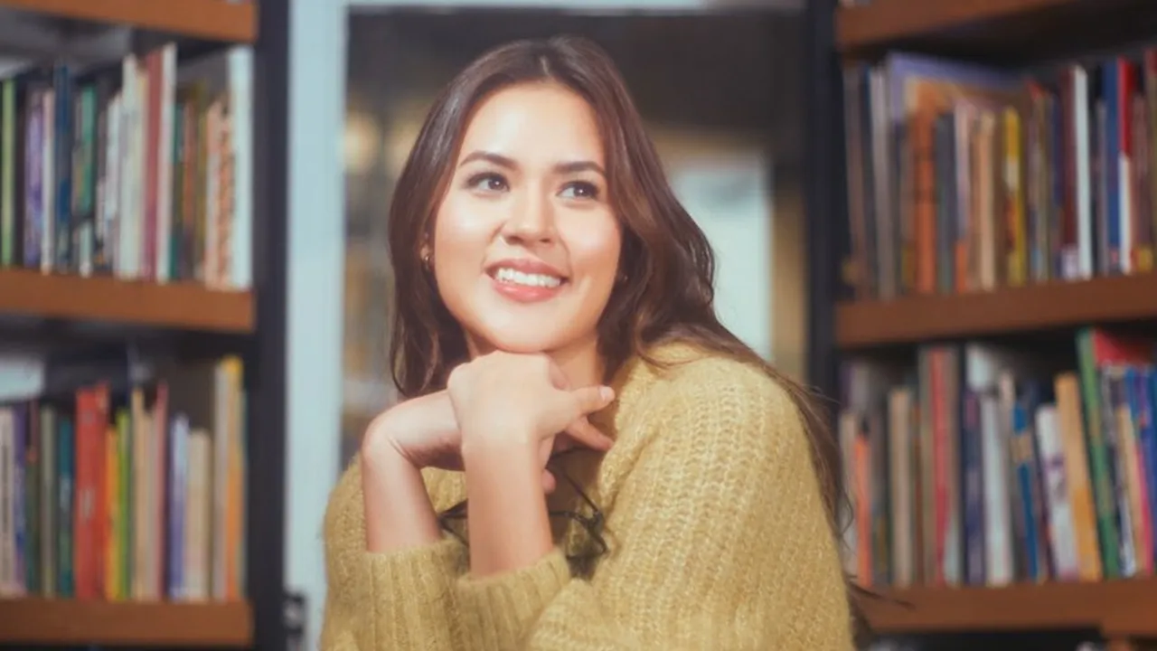 Rilis Lagu Baru 'Bertahan/Pergi', Raisa Cerita Soal Ketidakpastian Hubungan Rilis Lagu Baru 'Bertahan/Pergi', Raisa Cerita Soal Ketidakpastian Hubungan