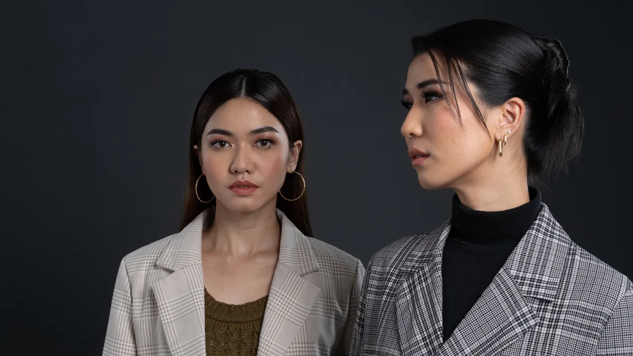 Rilis Single 'Bertahan Hati', Elma dan Christie Gaet Yovie Widianto