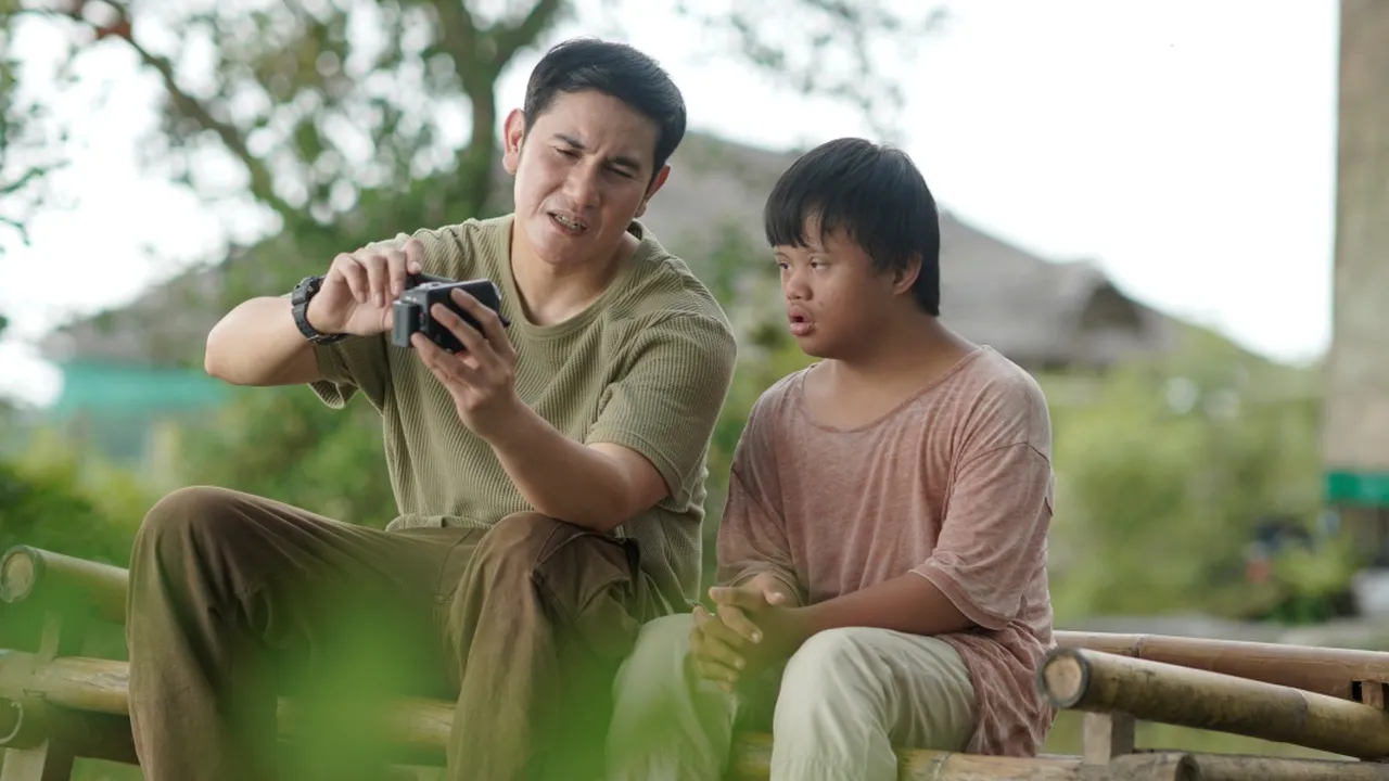 Ringgo di "Tanah Runtuh", Anak Down Syndrome yang Mengajarkan Arti Cinta Tanpa Syarat