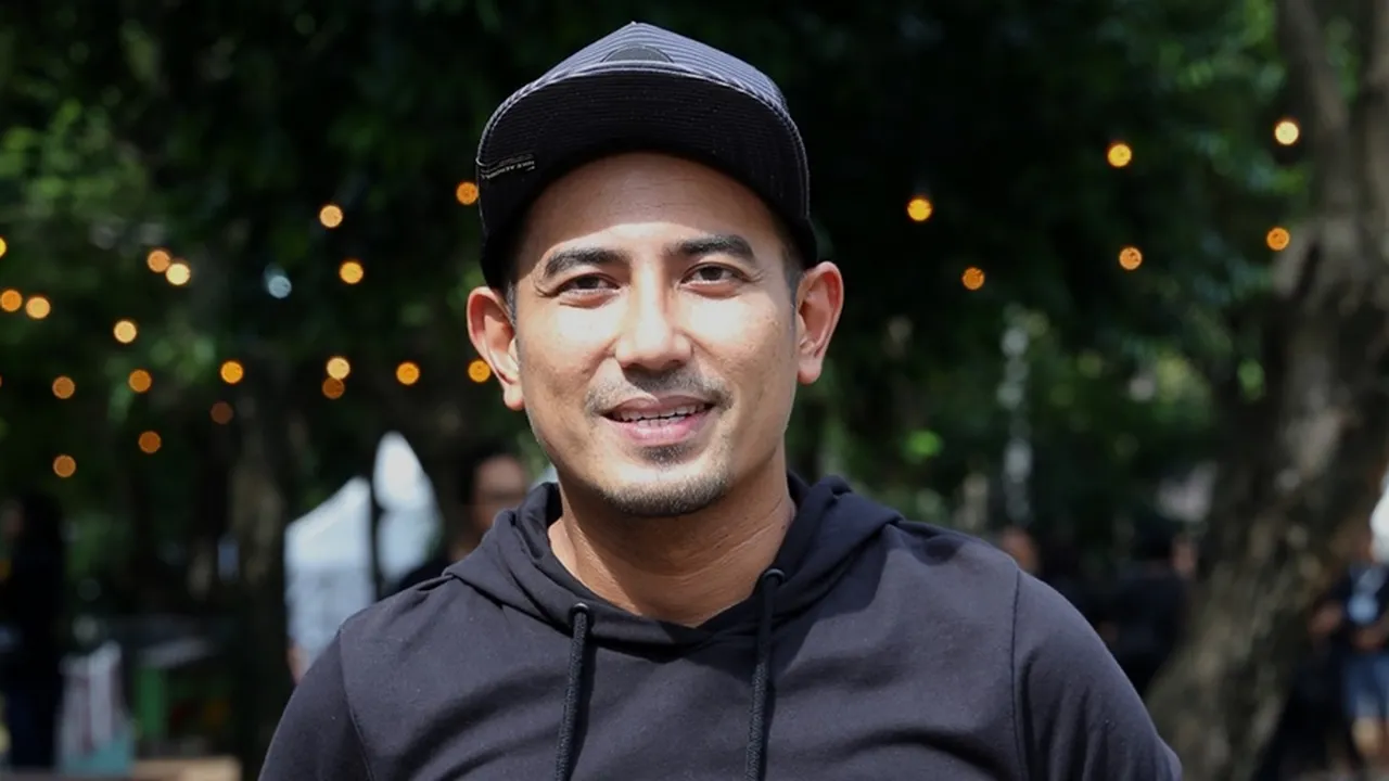 Rio Febrian Masih di Hungaria, Jenazah Ibunda Akan Dimakamkan Hari Kamis