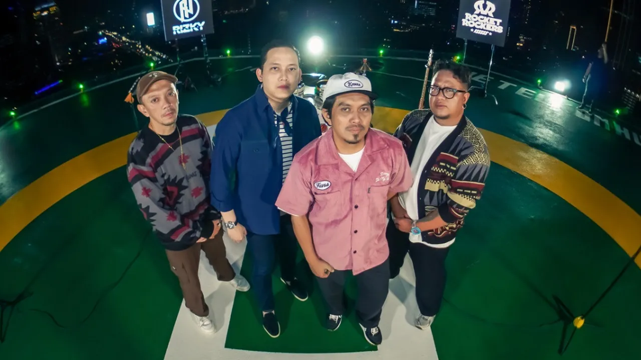 Rizky Irmansyah x Rocket Rockers, Pertemuan Dua Dunia Musik yang Hidupkan 'Rumit' Versi Baru