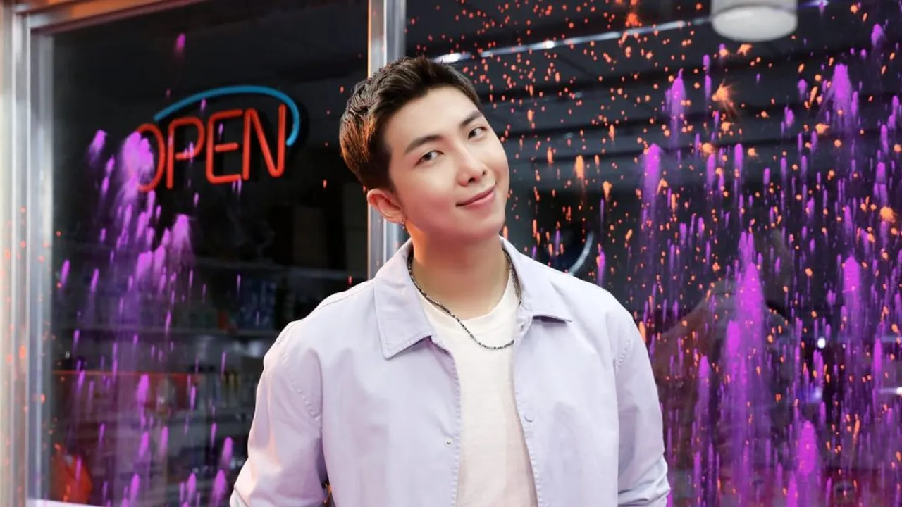RM BTS Didapuk Jadi Host di Program 'The Dictionary of Useless Knowledge', Siap Tunjukan Kepintarannya