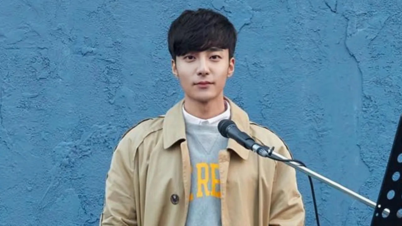 Roy Kim Bisa Jadi Bakal Dikeluarkan dari Kampus Karena Kasus Grup Chat Mesum