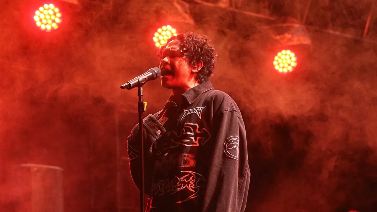 'Ruang Bermusik 2025' Resmi Batalkan Penampilan Hindia, Lomba Sihir, dan .Feast